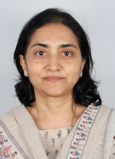 Dr.  (Mrs.) SUSAN CHERIAN;