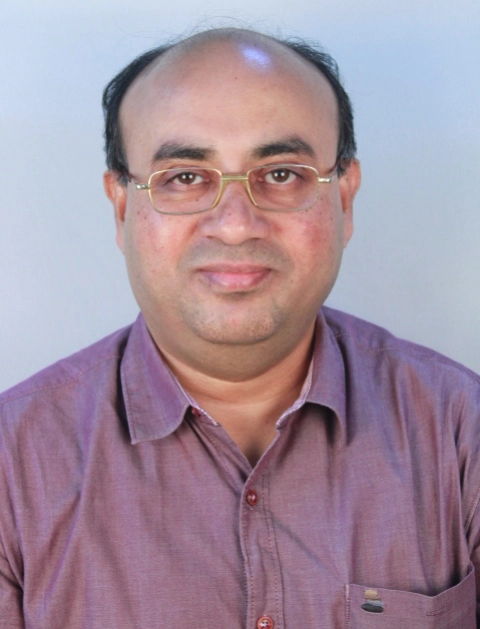 डॉ. अभिजीत घोष;