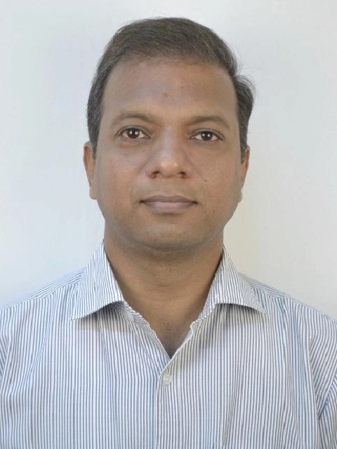 श्री शाजी करुणाकरन;